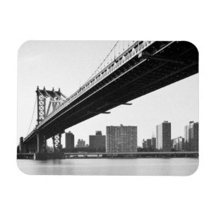 Manhattan överbryggar och horisont, New York, US. Magnet