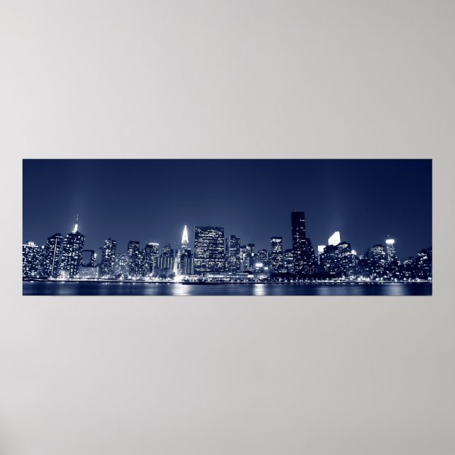 Manhattan Skyline och Torn i Ljus Poster (Framsidan)
