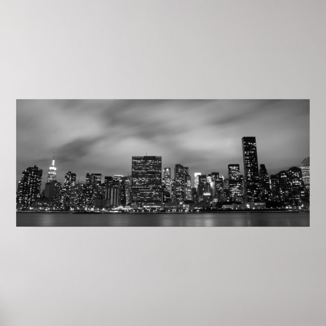 Manhattan Skyline på Night Poster (Framsidan)