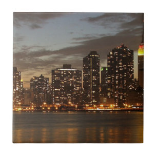 Manhattan Skyscraper i Night Kakelplatta