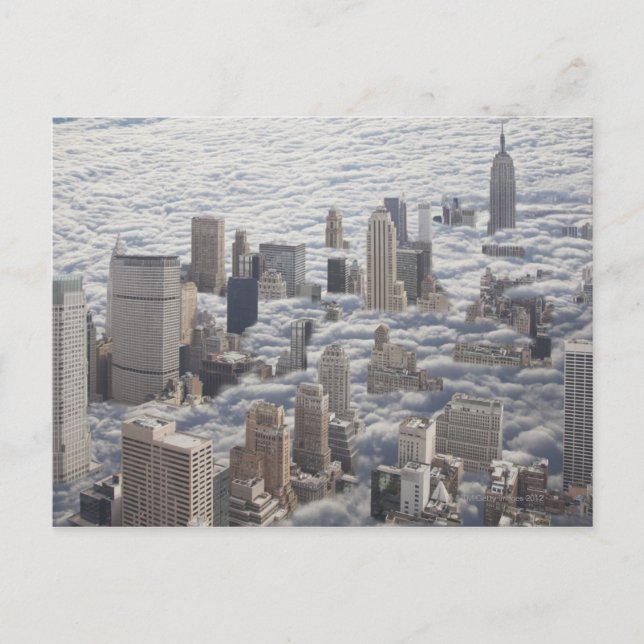 Manhattan Under Cloudy Himlar Vykort (Framsida)