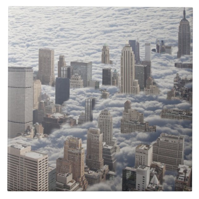 Manhattan under molnig himmel kakelplatta (Framsidan)