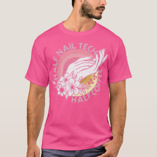 Manikurist Cosme, halvkaffemanikist i Nagel T Shirt