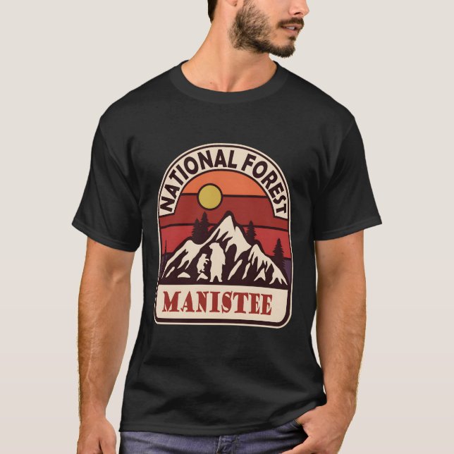 Manistee National Forest � Secrets of the Vild T Shirt (Framsida)