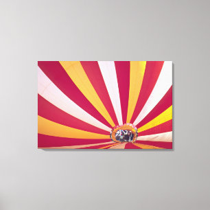 Människor som fyller en luftballong, Fort Collins. Canvastryck