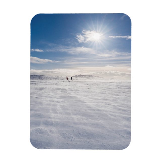 Människor som går över snö, Island Magnet (Vertikal)