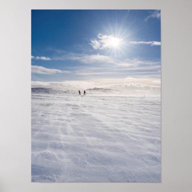 Människor som går över snö, Island Poster (Framsidan)