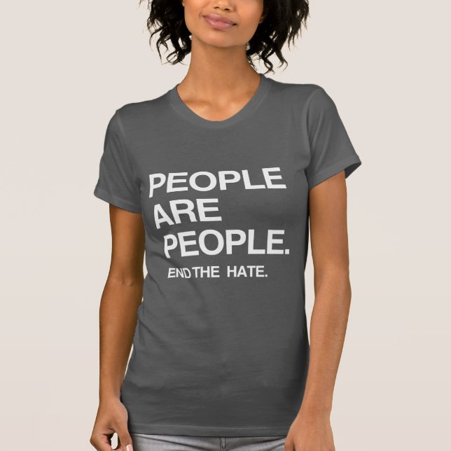 MÄNNISKOR STÅR FÖR HATTEN TEE SHIRT (Framsida)