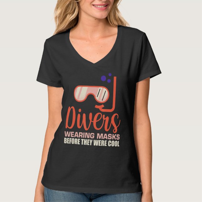 Mäns dykare som använder masker innan de var coola t shirt (Framsida)