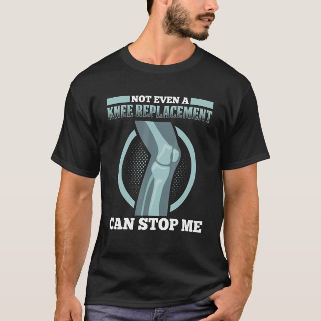Mans knäprotesoperation Knäbyte Krig T Shirt (Framsida)