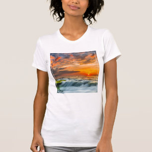 Manyar strand på soluppgången t-shirt
