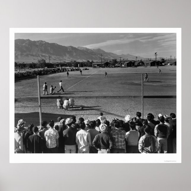 Manzanar Ansel Adams Baseball 1943 Poster (Framsidan)