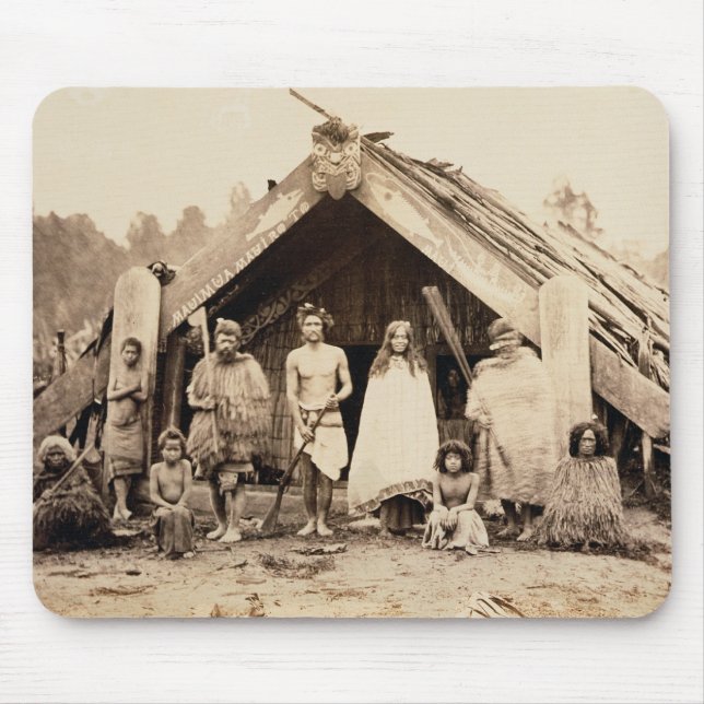 Maori familj som är nyazeeländsk, c.1880s musmatta (Framsidan)