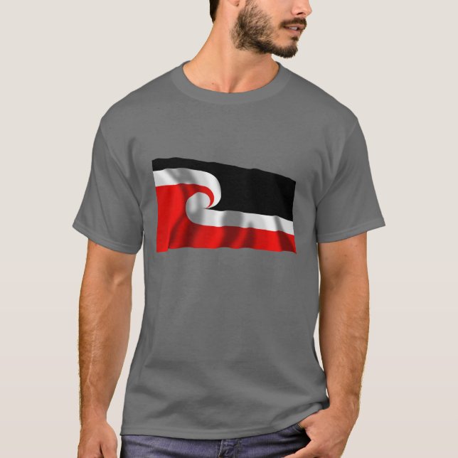 Maori vinka flagga tee shirt (Framsida)