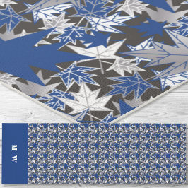 Maple Löv Blue på en kolbakgrund