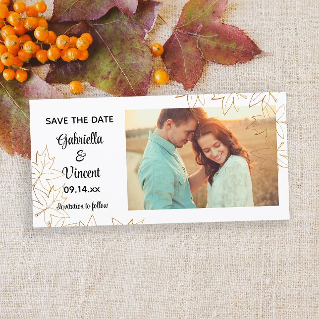 Maple Löv Kant Bröllop spara datum-fotokort Datumet (Fall in love with this autumn save the date photo card.)