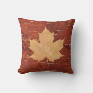 Maple Löv på inre Birch Bark Kudde