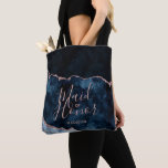 Marble Maid of honor Tygkasse<br><div class="desc">Marble Agate Gilded Geode Design,  med Modern och skript typsnitt,  med guldfärgen Navy Blue & Ro. Trendig och Chic Bröllop Maid of honor Tote Bag! ~ Kolla min butik för att se hela bröllop-svit för den här designen!</div>