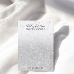 Marble silver glitter-smyckerörning visning visitkort<br><div class="desc">En elegant modern,  snyggt smyckesörarande visning med hål-markörer som du kan flytta runt eller ta bort med elegant modern,  enkel stil stil-typografi på en faux silver glitter och vit marmorbakgrund och trendig. All text är elegant,  lägg till dina anpassade-medier.</div>