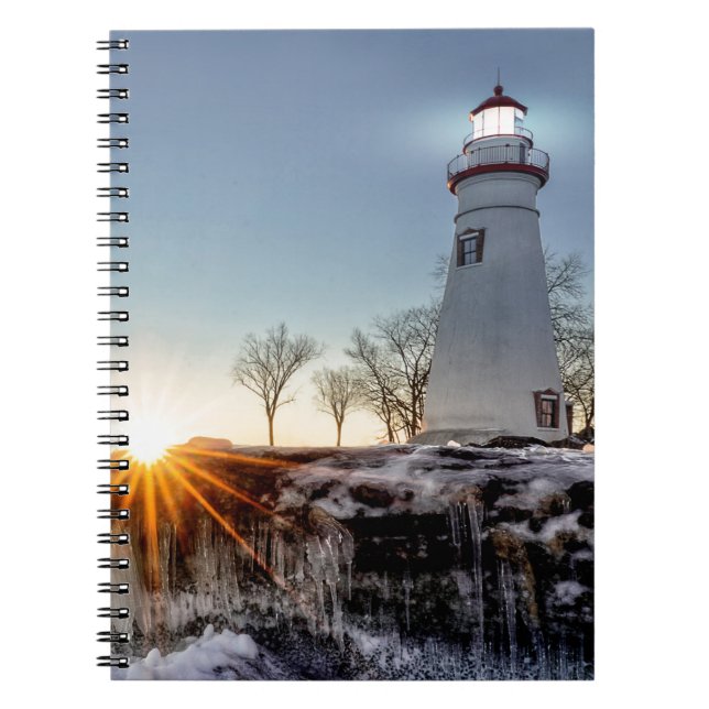 Marblehead Lighthouse Anteckningsbok Med Spiral (Framsidan)