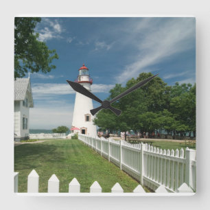Marblehead Lighthouse i Northwest Ohio Fyrkantig Klocka
