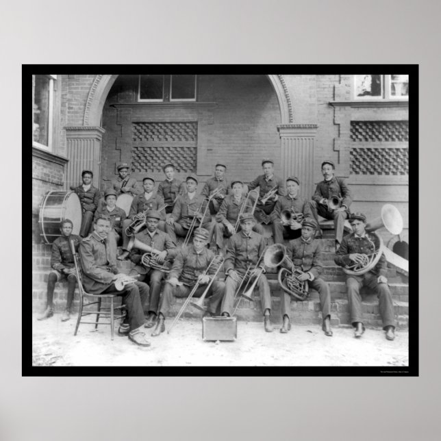 Marching Band Claflin Universiteten 1898 Poster (Framsidan)