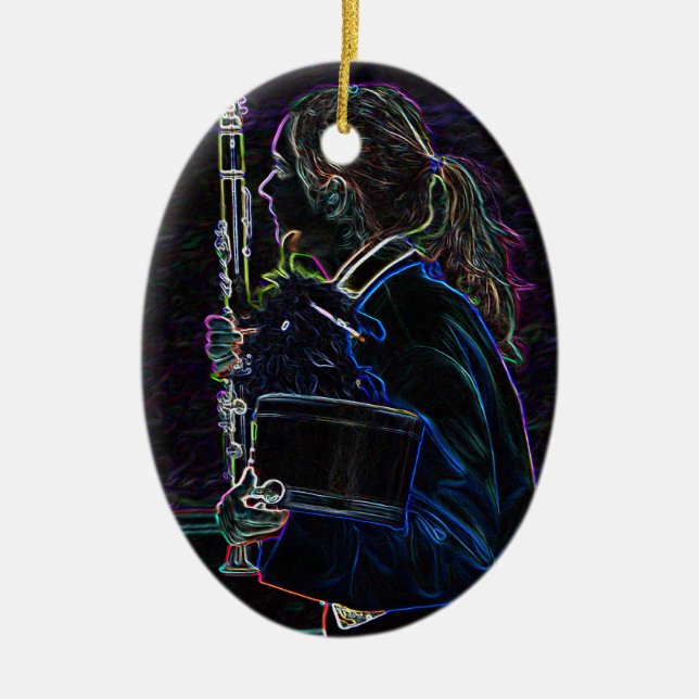 Marching Clarinetist Oval Ornament (Framsidan)