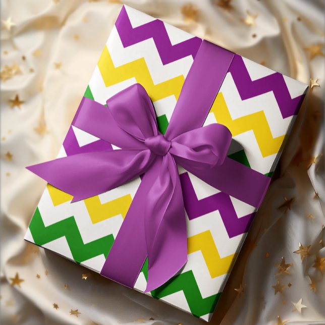 Mardi Gras-chevronmönster Presentpapper (Mardi Gras Chevron Pattern Wrapping Paper)