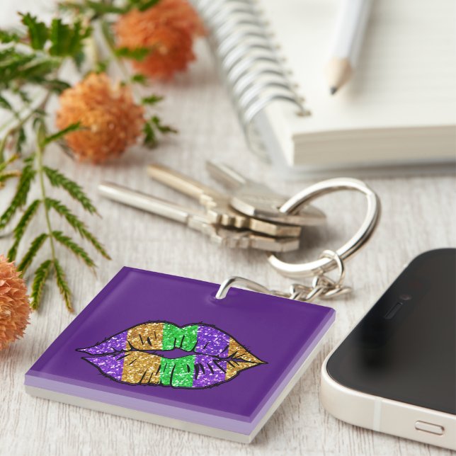 Mardi Gras Kiss Keychain (Högra Framsidan)