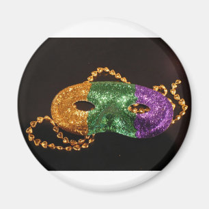 Mardi party magnet