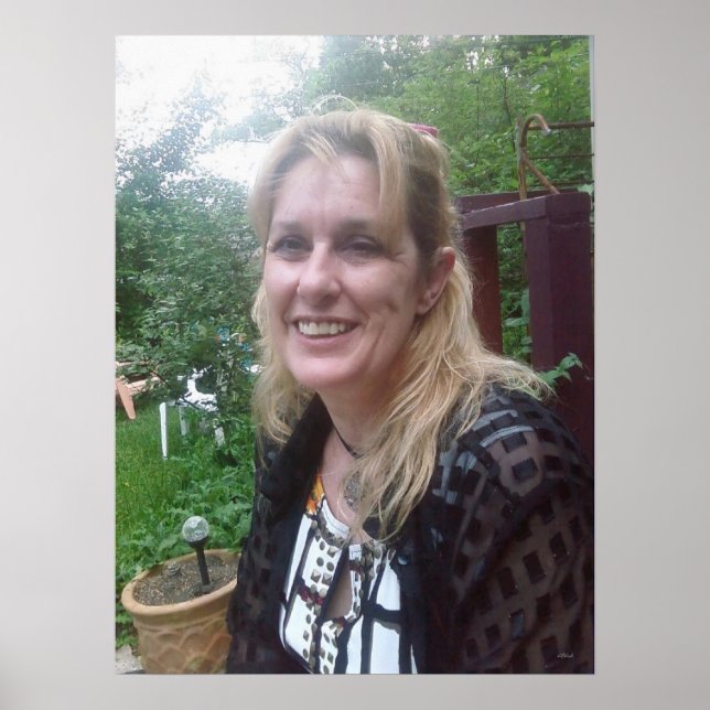 Marie Gage in Underbar Spirits Ken Gage Photograph Poster (Framsidan)