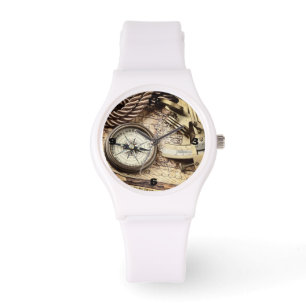 marinantik kompass vid kuststranden armbandsur