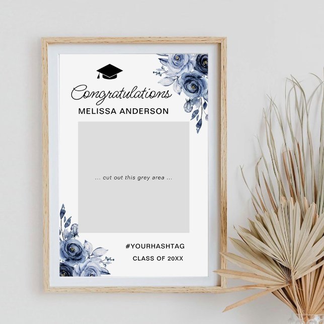 Marinblå Blommor Examensfest Foto Rekvisita Poster (Skapare uppladdad)