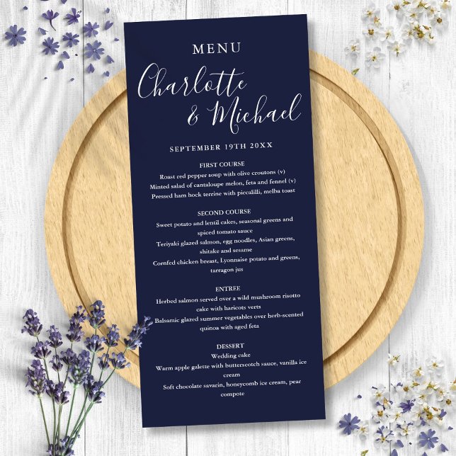  Marinblå Elegant Signatur Bröllopsskrift  Meny (Navy Blue Elegant Signature Script Wedding Menu)
