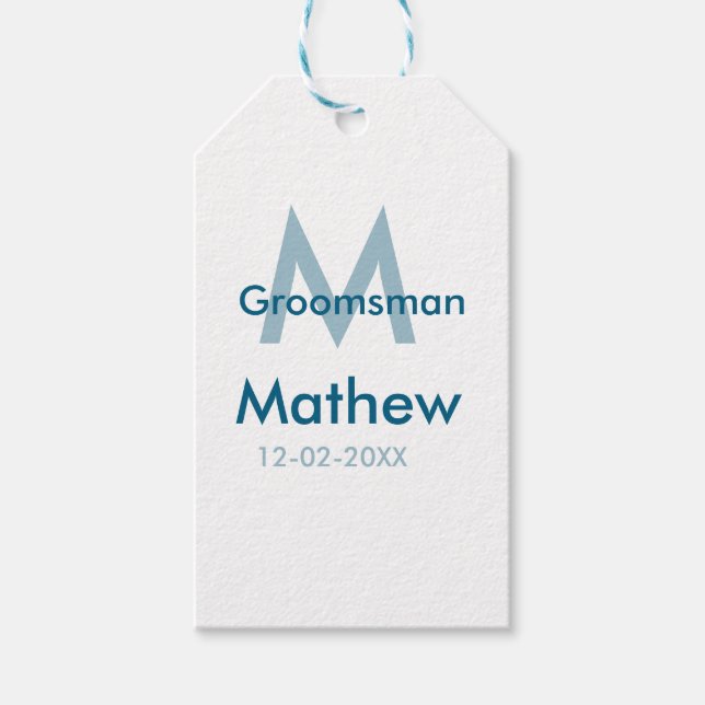 Marinblå groomsman namn bokstav datum manlig per presentetikett (Framsidan)
