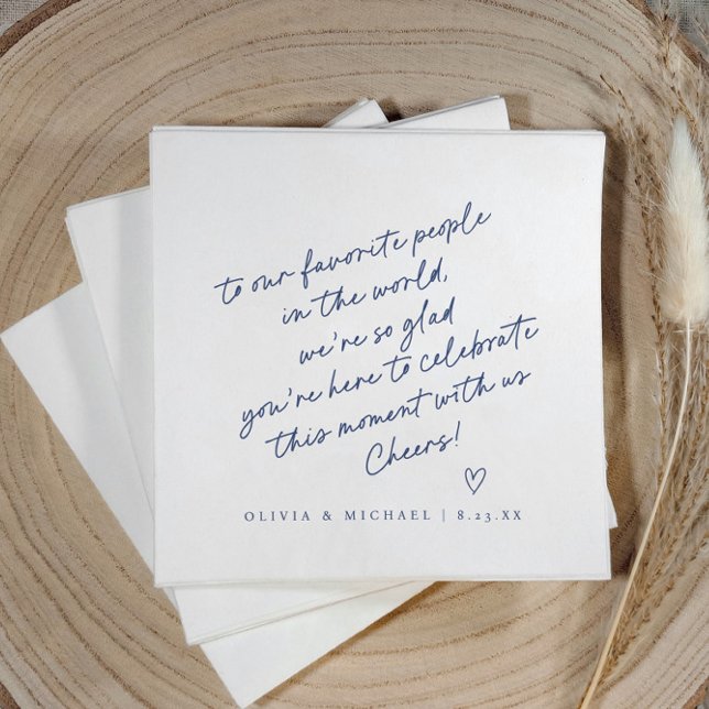 Marinblå Handskriven Kärleksnotis Stil Bröllop Pappersservett (Navy blue love note wedding napkin with handwritten note, heart, and modern script design.)