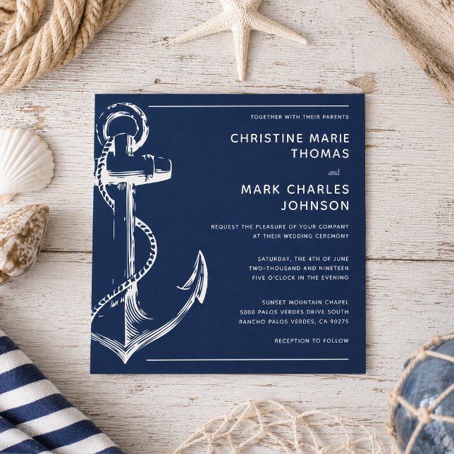 Marinblå nautisk fartygsankare bröllopsinbjudan (Tie the knot with this nautical sketch anchor wedding square invitation.)