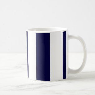 Marinblå och extra stort randmönster för vit kaffemugg