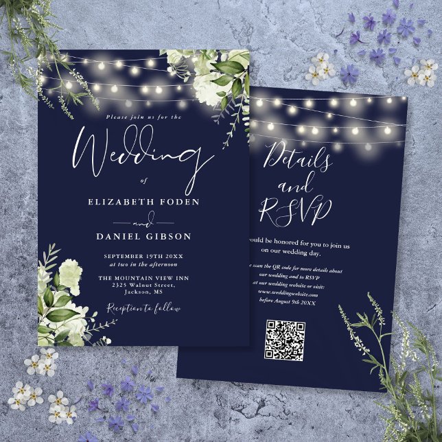 Marinblå Strängljus Blommig QR-kod Bröllop Inbjudningar (Navy Blue String Lights Floral QR Code Wedding Invitation)
