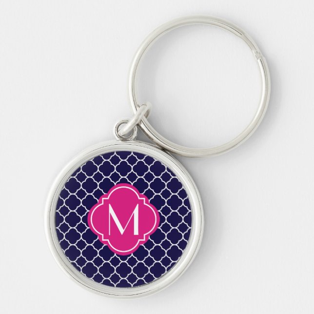 Marinblått Quatrefoil mönster med monogramen Rund Silverfärgad Nyckelring (Framsidan)