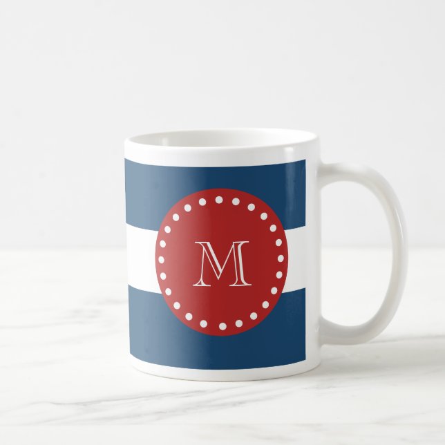Marinblått vitrandmönster, röd Monogram Kaffemugg (Höger)