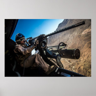 Marine Gunner Unloads på ett mål Poster