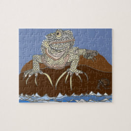 Marine Iguana vid Sten med Hermit Crab Pussel
