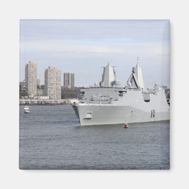 Marines och sjömän leder rälsen magnet (Framsidan)