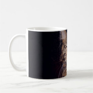 marinkonjon på ett svart bakgrundyngdjur,katt,c kaffemugg