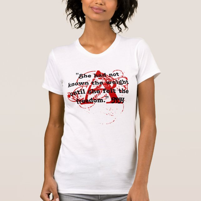 MARKERAR RÖDA Nathaniel en Hawthorne fläktar Tee Shirt (Framsida)