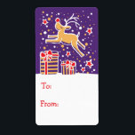 Märkre av julklacksgåva (till och från) fraktsedel<br><div class="desc">Kute illustrerade julklappsetiketter med en illustration av en renare som pranserar över gåvor på en snöig julafton. Anpassa med din egen namn. Sarah Trett illustrerar och utformar.</div>