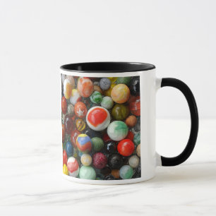 Marmorar på en mugg