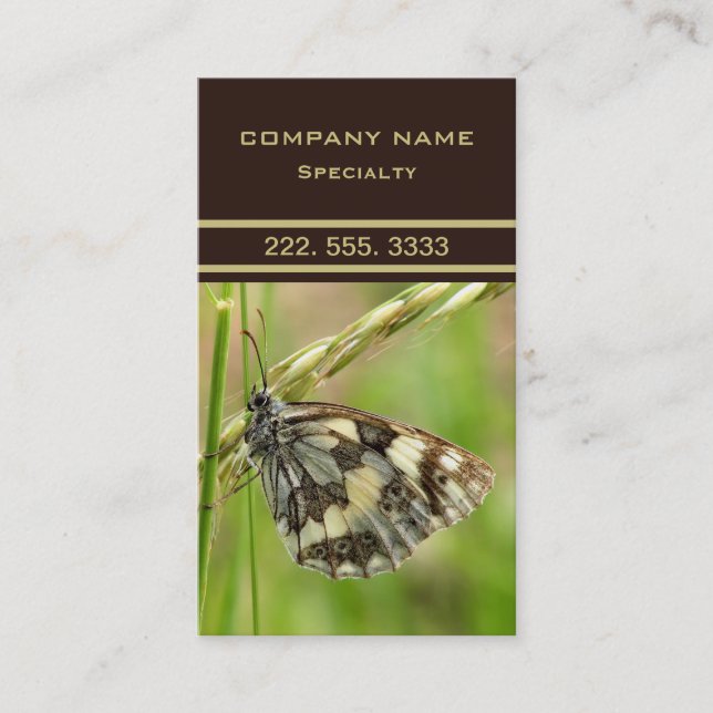 Marmorerad vit fjäril på gräs visitkort (Framsida)