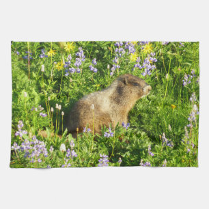 Marmot på Mount Rainier Wildblommor Kökshandduk